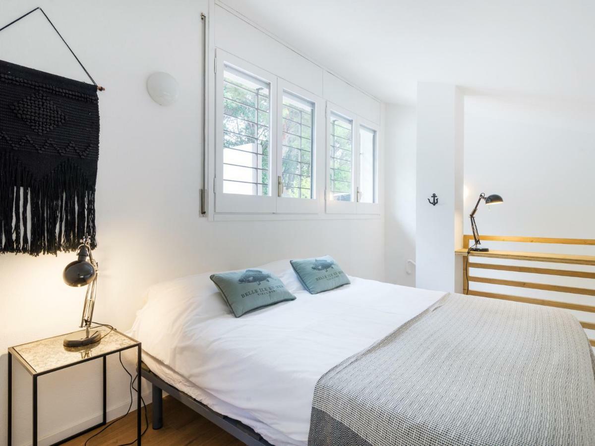 La Vie En Rouge Sa Riera Duplex, Private Parking Apartment Begur Exterior photo